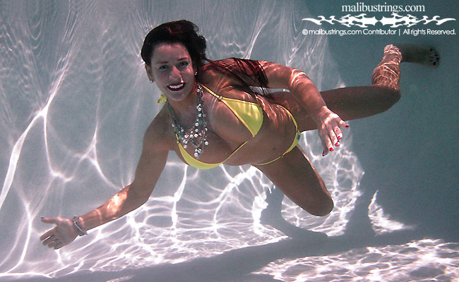 Alicia in a Malibu Strings bikini in the Pool.