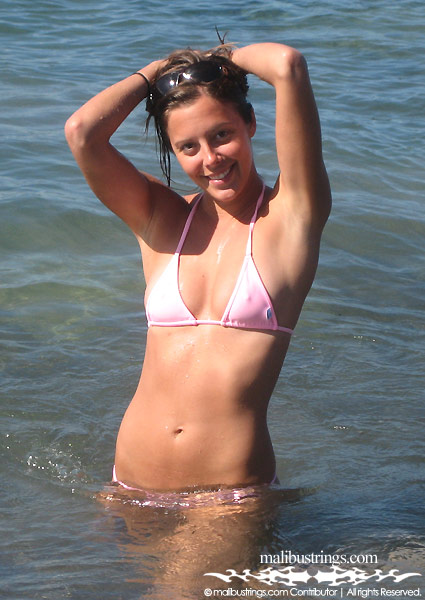 Lauren in a Malibu Strings bikini in Hawaii.
